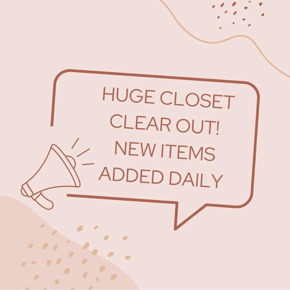 HUGE CLOSET CLEAR OUT! - Picture 1 of 1